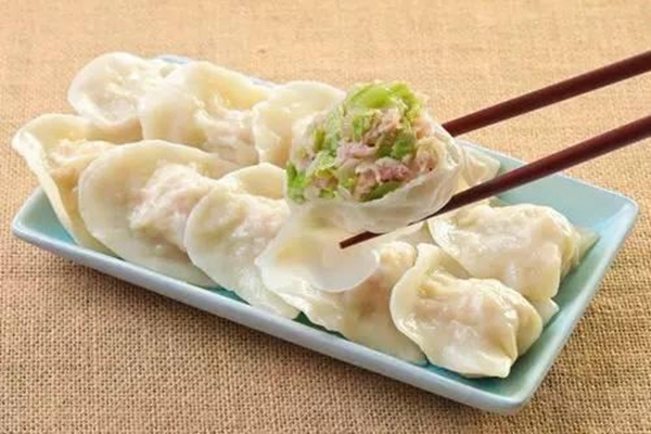 中國“水餃巨頭”倒了，曾年賺15億，而今老板想?yún)⒓幽陼s被拒